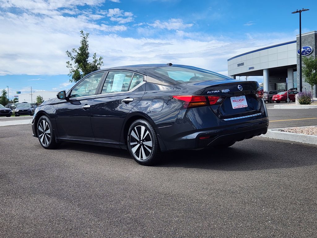 2022 Nissan Altima 2.5 SV photo 3