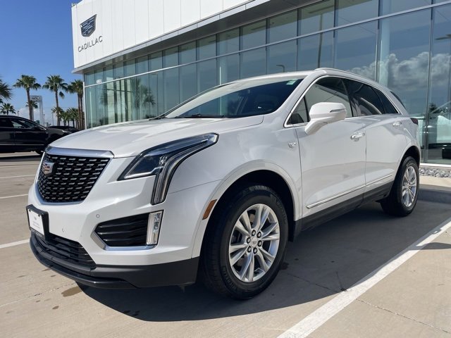 2023 Cadillac XT5 Luxury photo 2
