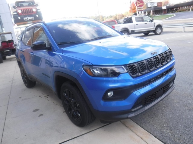 2026 Jeep Compass Latitude Altitude photo 3