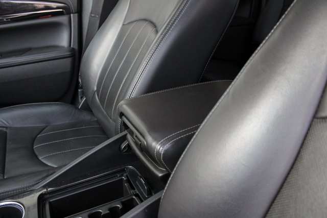 2016 Buick Enclave Premium photo 11