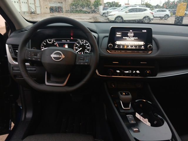 2026 Nissan Rogue SV photo 20