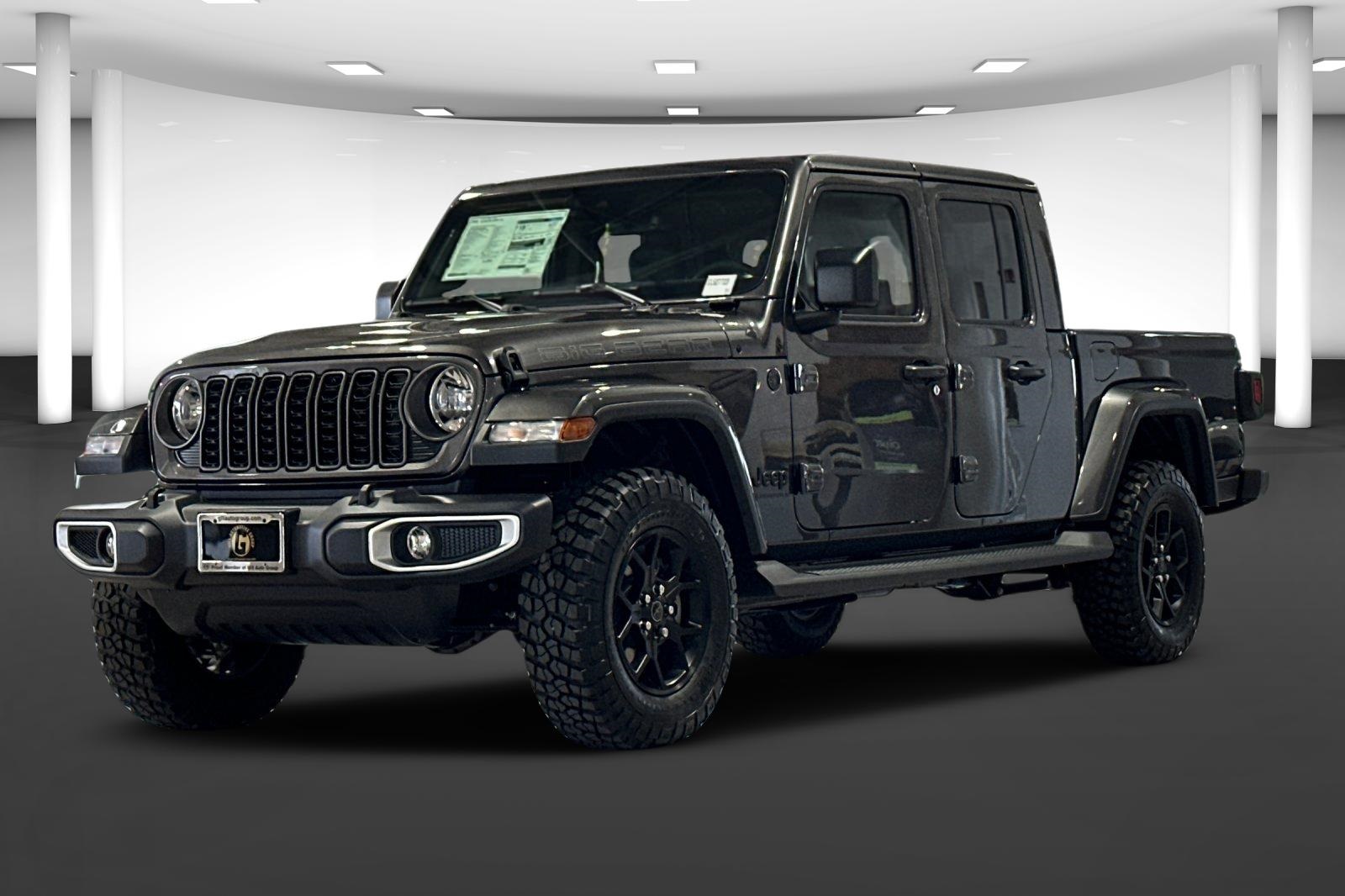2025 Jeep Gladiator Sport photo 2