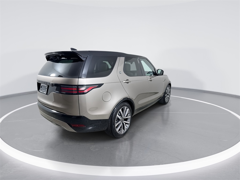 2025 Land Rover Discovery SE photo 8