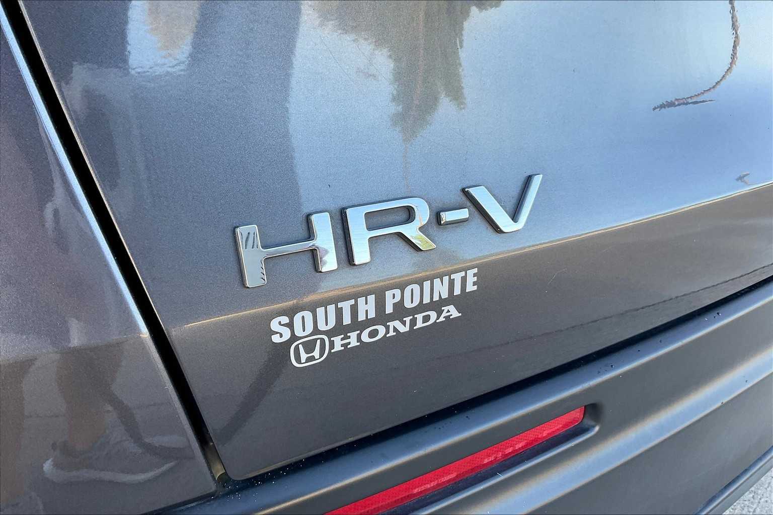 2024 Honda HR-V LX photo 29