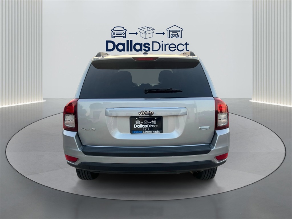 2016 Jeep Compass Latitude photo 5