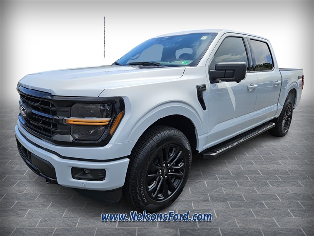 2025 Ford F-150 XLT photo 3