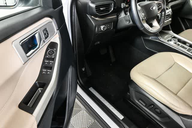 2021 Ford Explorer Limited photo 7