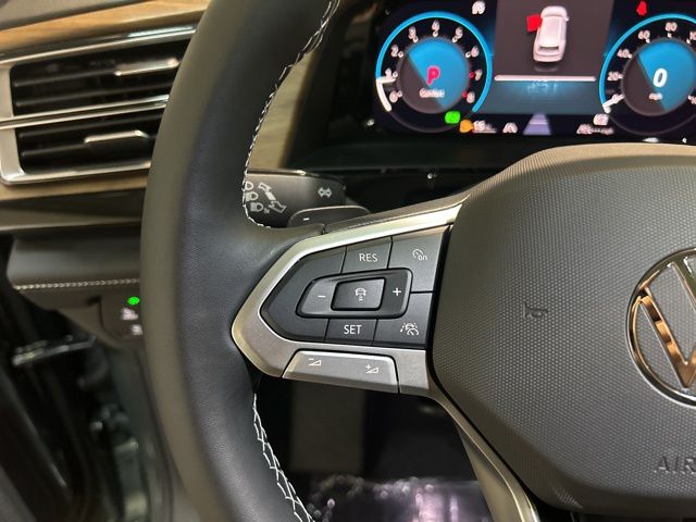 2026 Volkswagen Atlas SE Technology photo 12