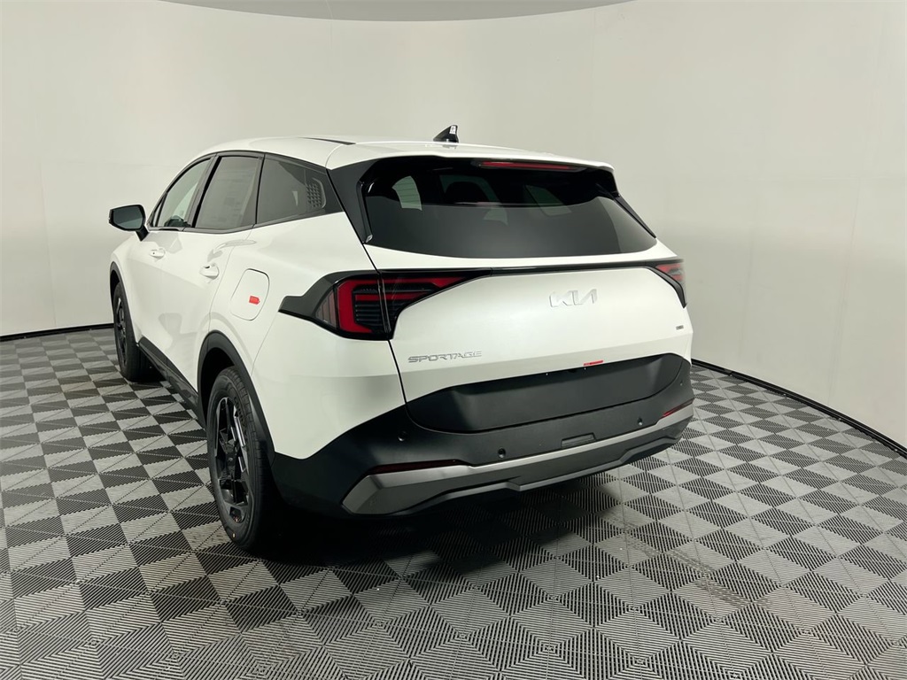 2026 Kia Sportage Hybrid S photo 4