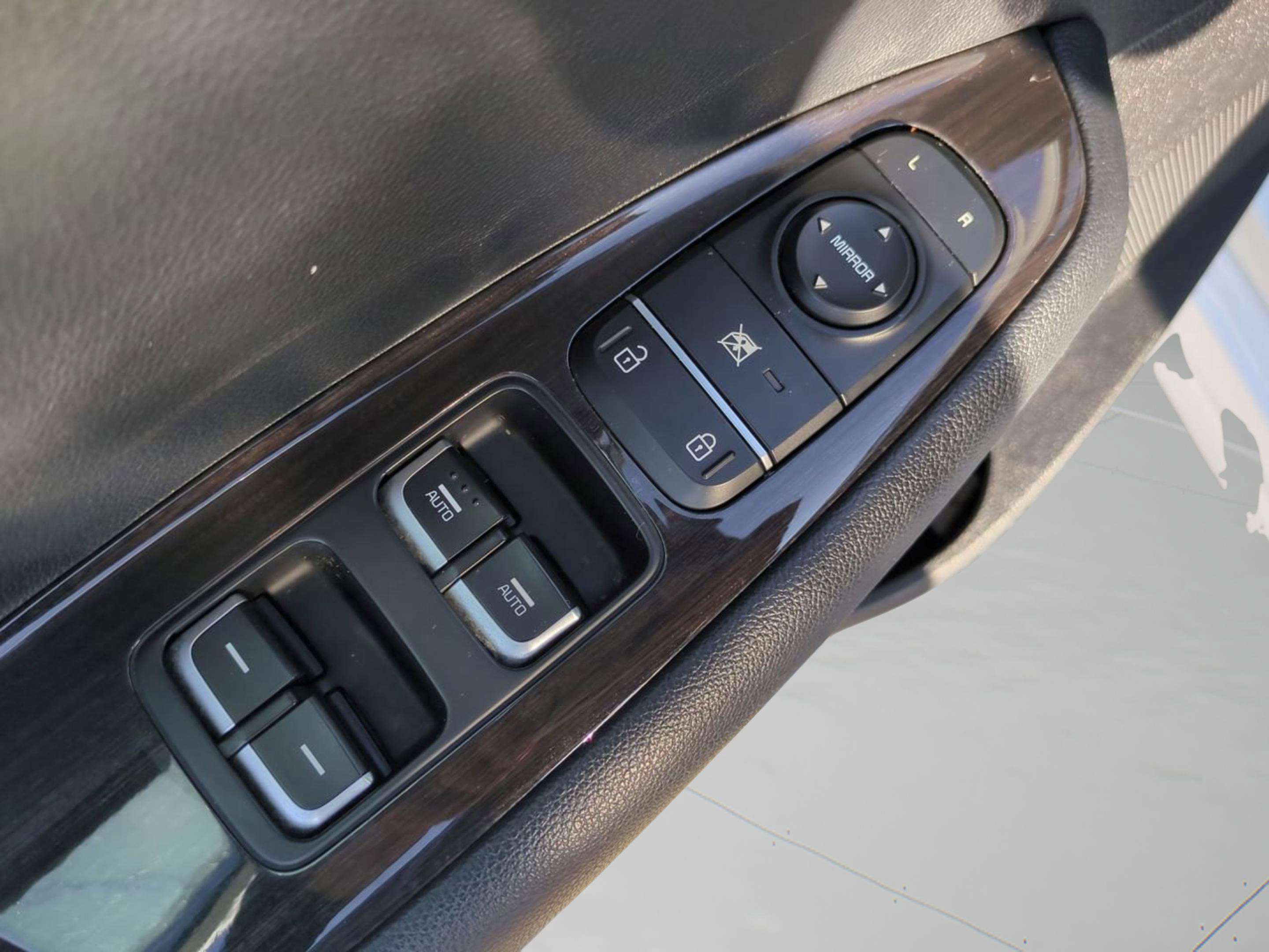 2019 Kia Optima EX Premium photo 27