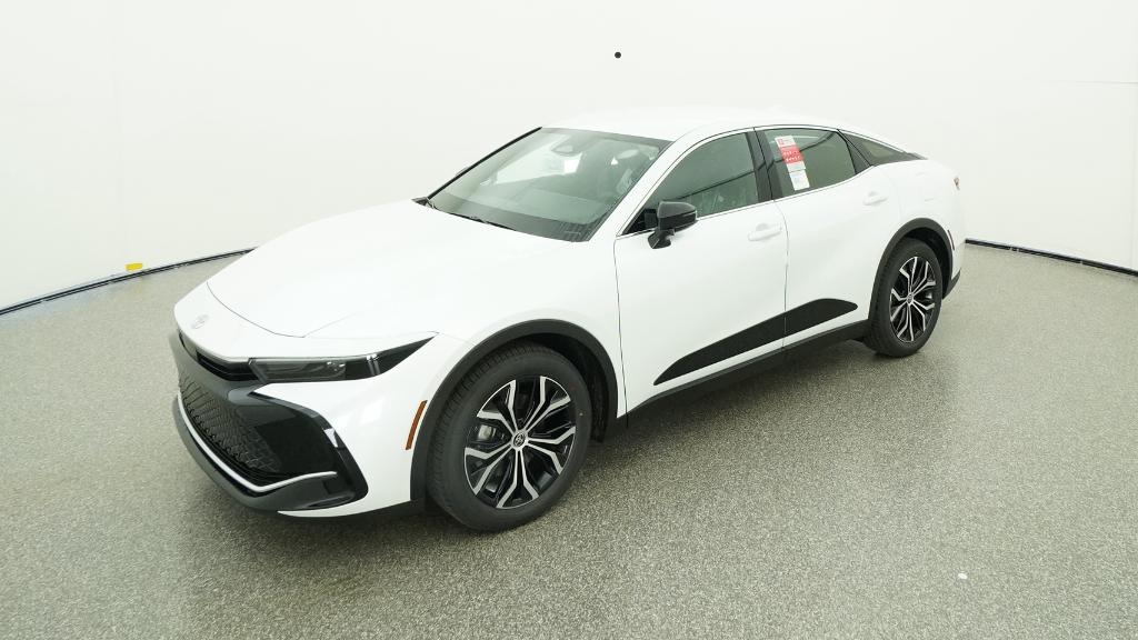 2026 Toyota Crown XLE's photo