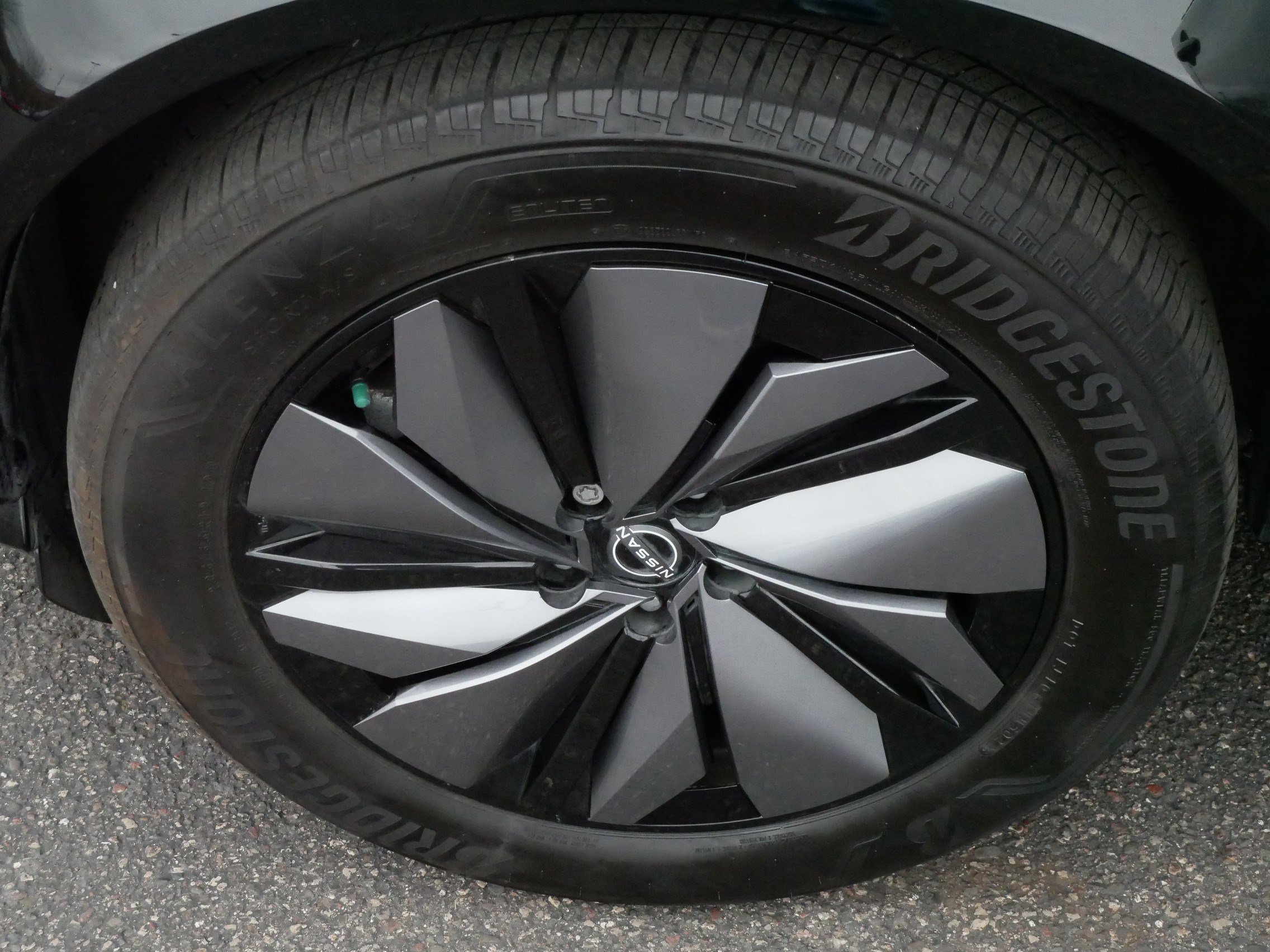 2023 Nissan ARIYA Platinum photo 15