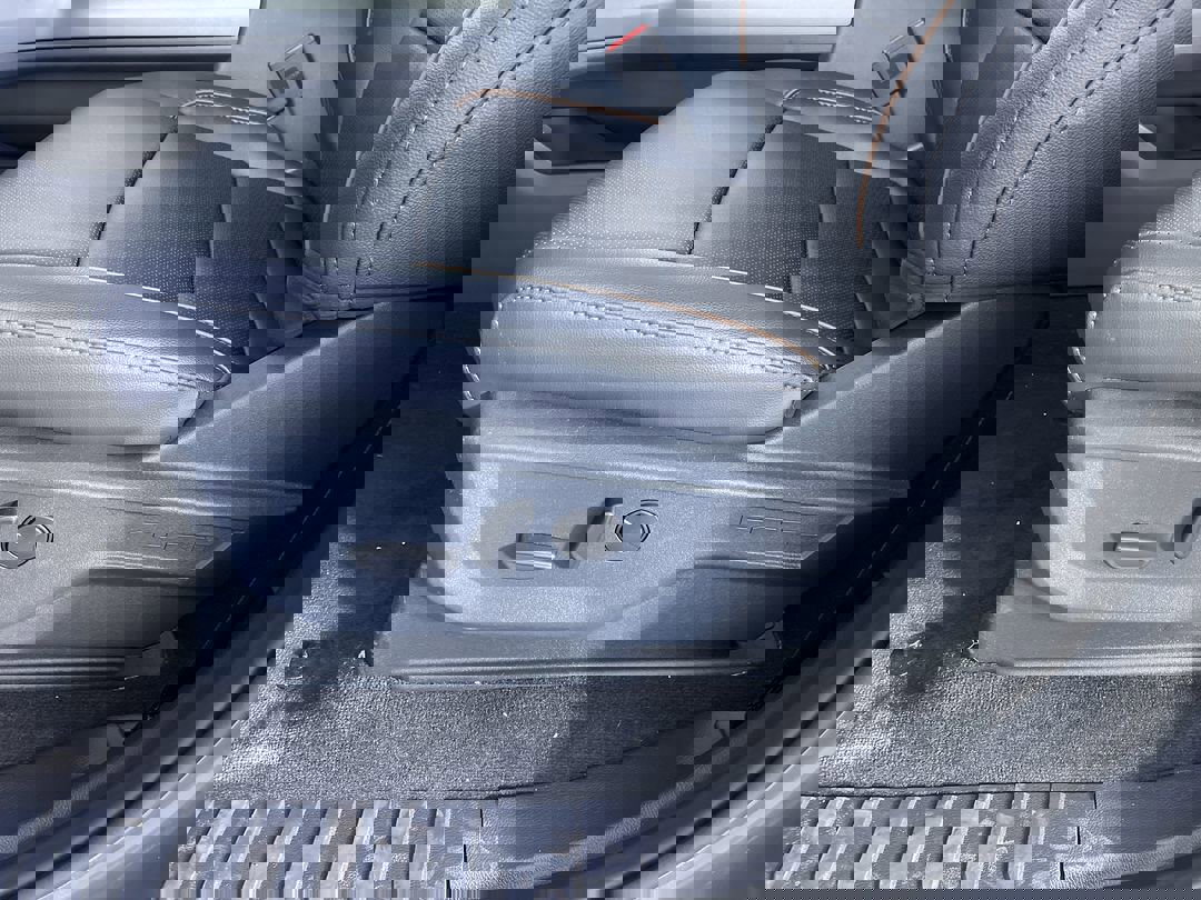 2026 Ford F-250 Lariat photo 11