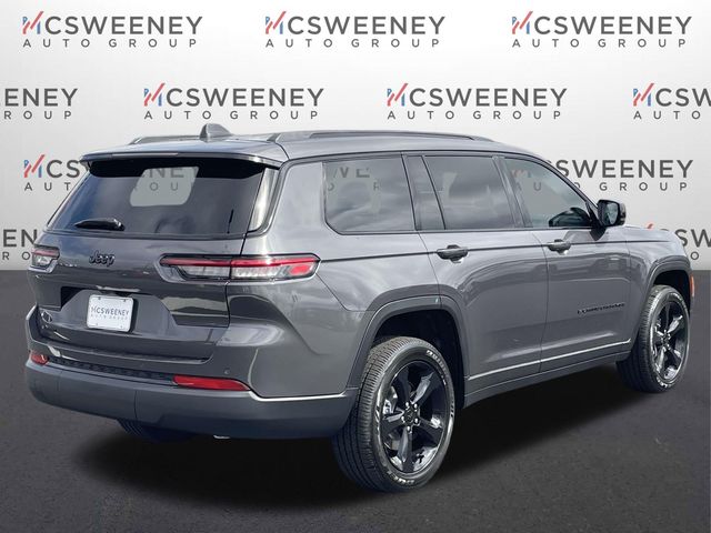 2025 Jeep Grand Cherokee Altitude photo 3