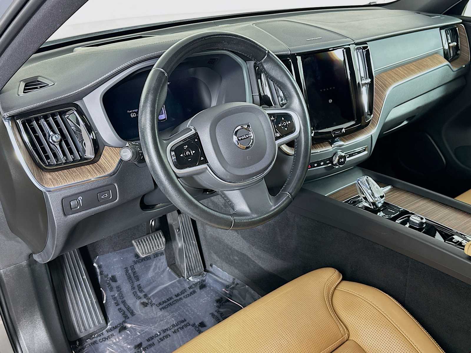 2022 Volvo XC60 Inscription photo 8