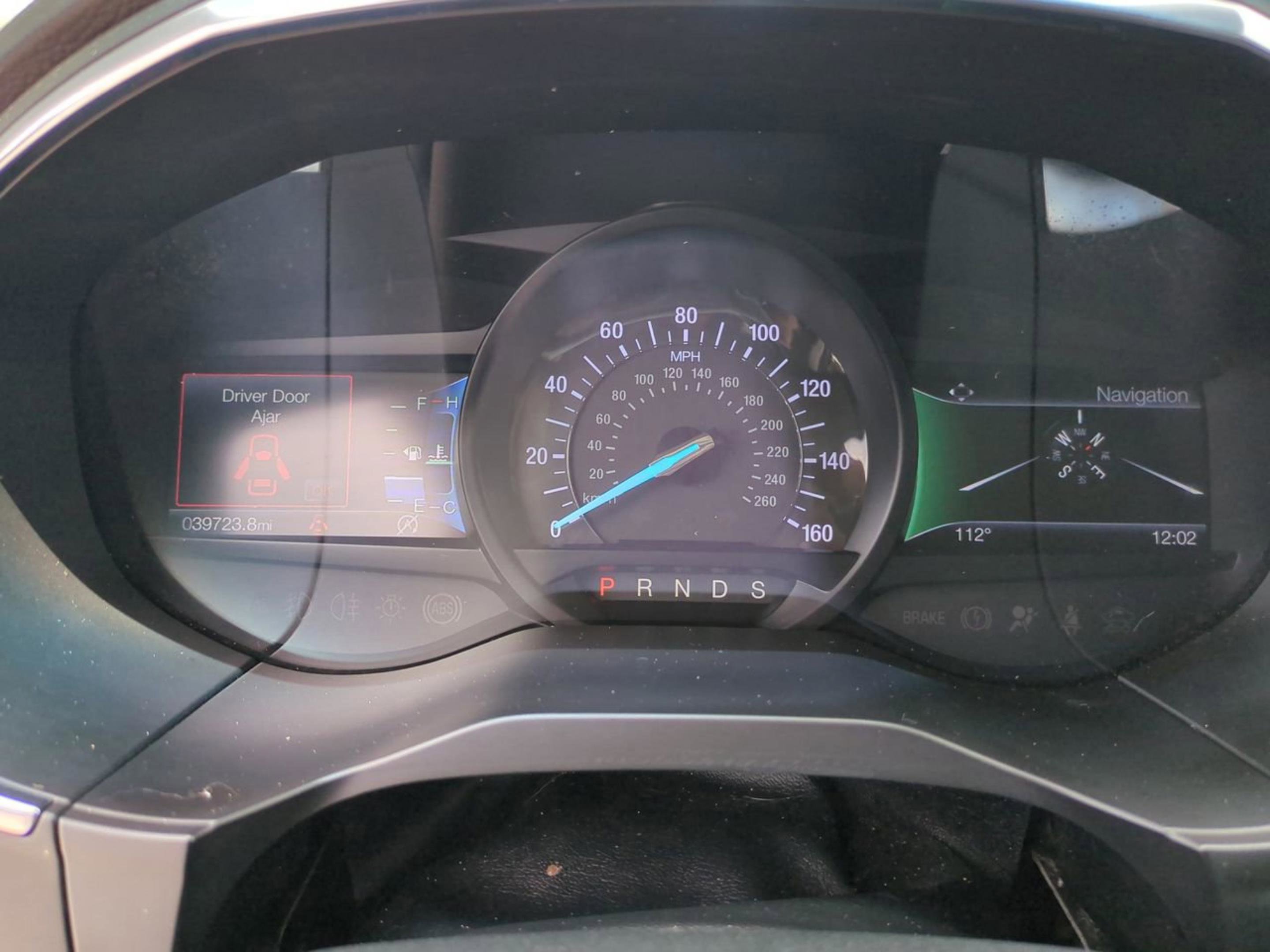 2020 Ford Edge Titanium photo 29