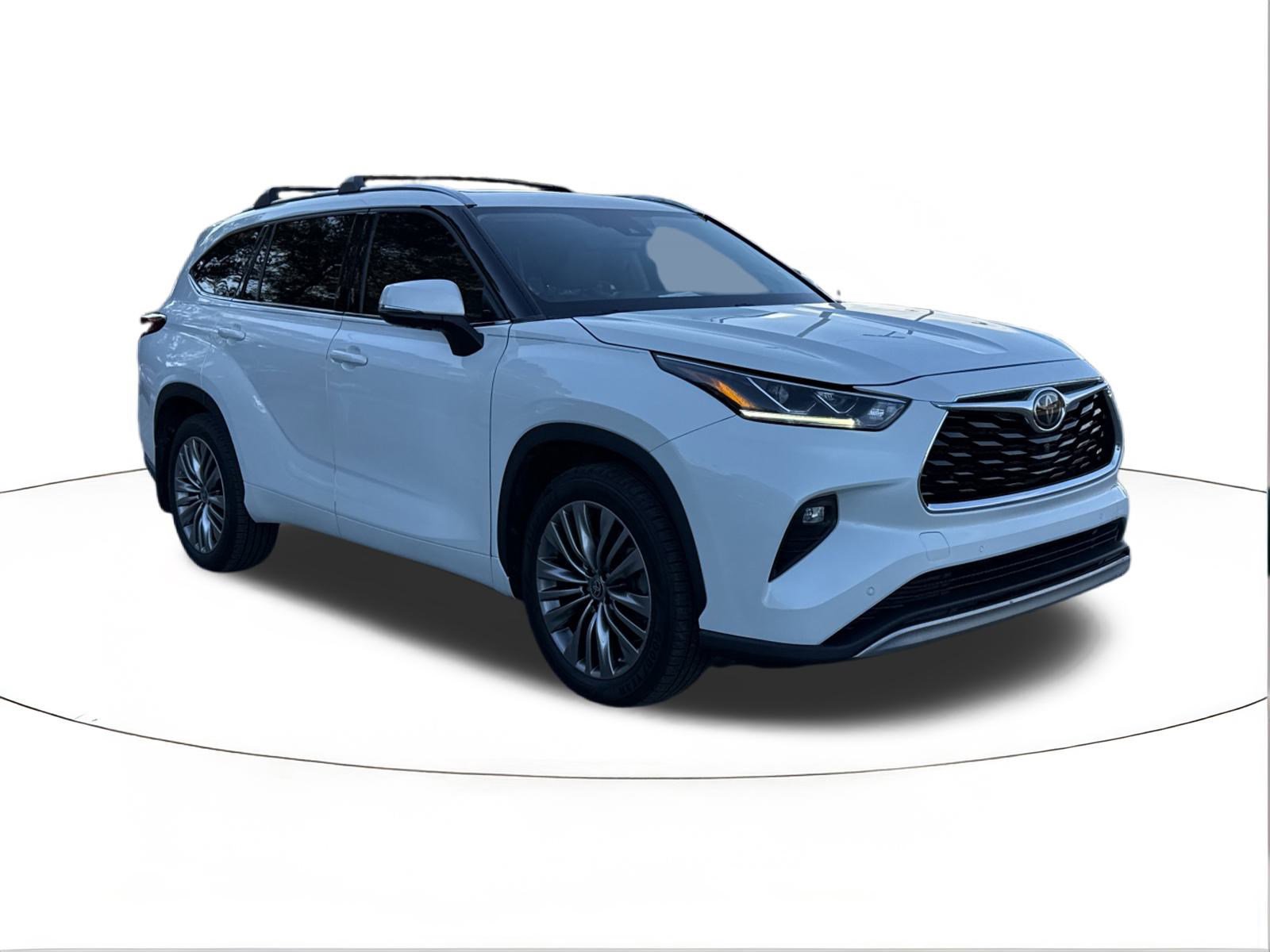 2021 Toyota Highlander Platinum's photo