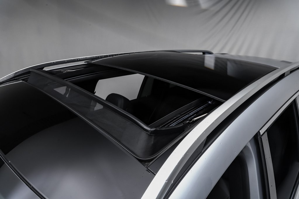 2025 Mercedes Benz GLS 63 AMG 4MATIC photo 4