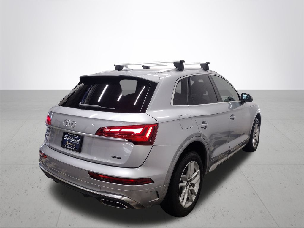 2022 Audi Q5 45 S line Premium photo 9