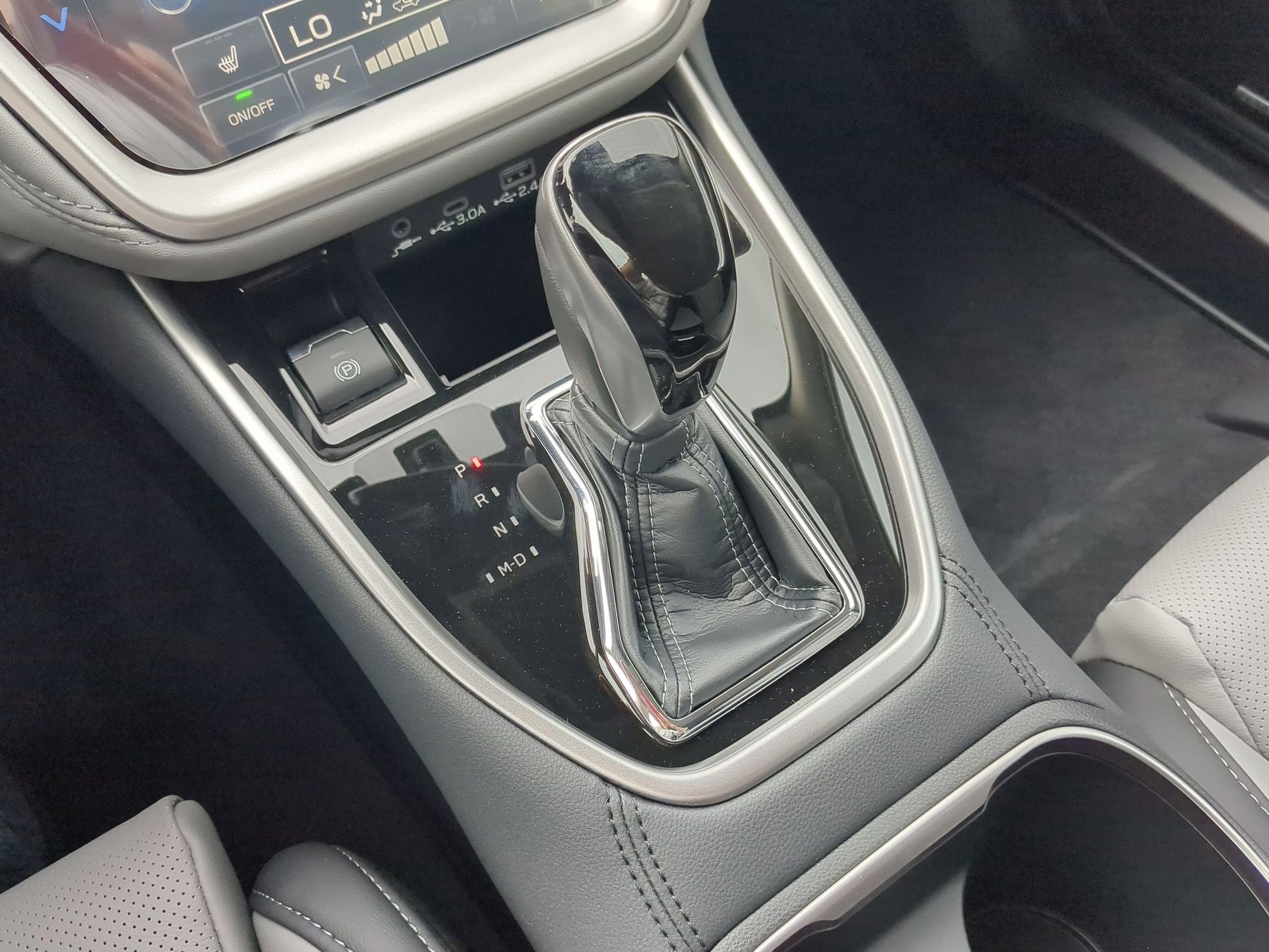 2025 Subaru Outback Limited photo 11