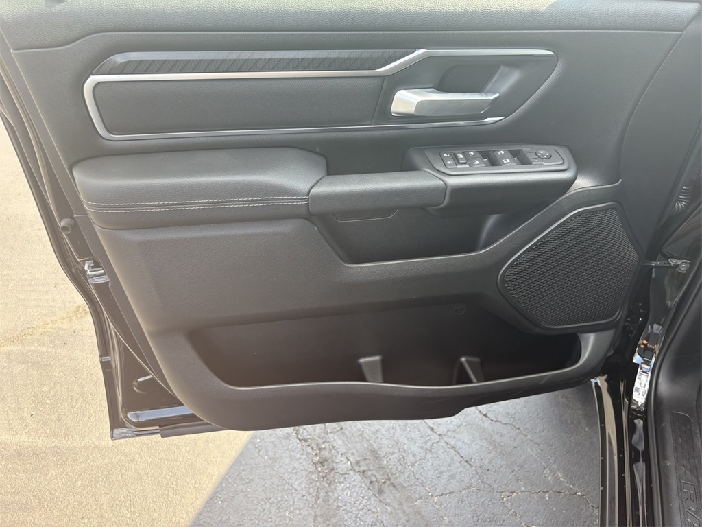 2025 Ram 1500 Big Horn photo 14