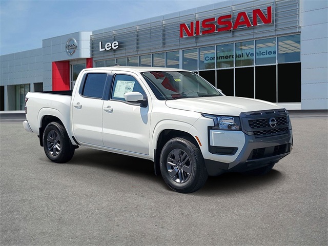 2025 Nissan Frontier SV's photo