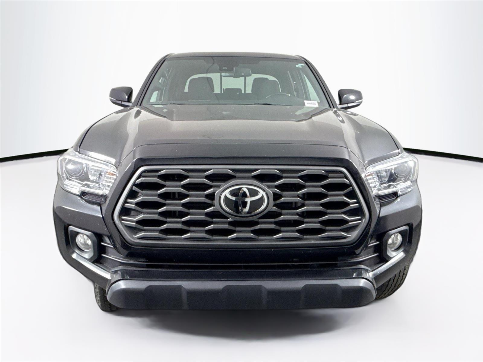 2022 Toyota Tacoma TRD photo 3
