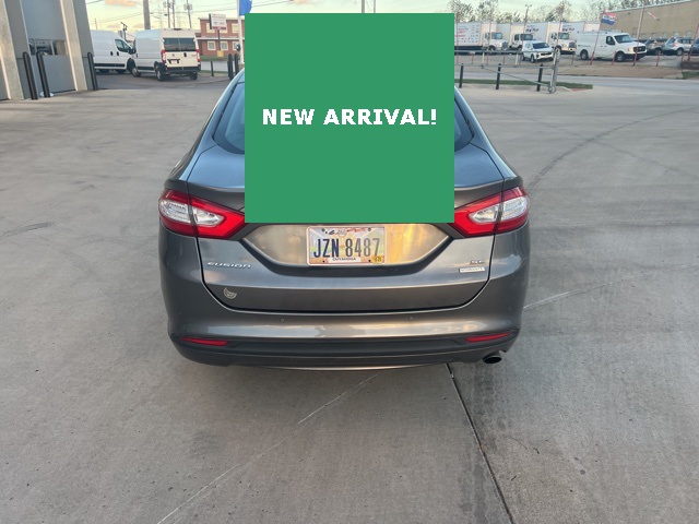 2013 Ford Fusion SE photo 4