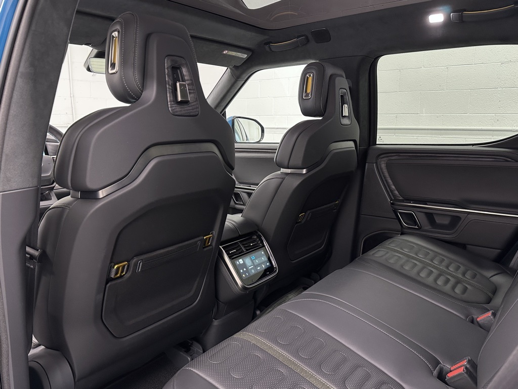 2022 Rivian R1T Launch Edition photo 12