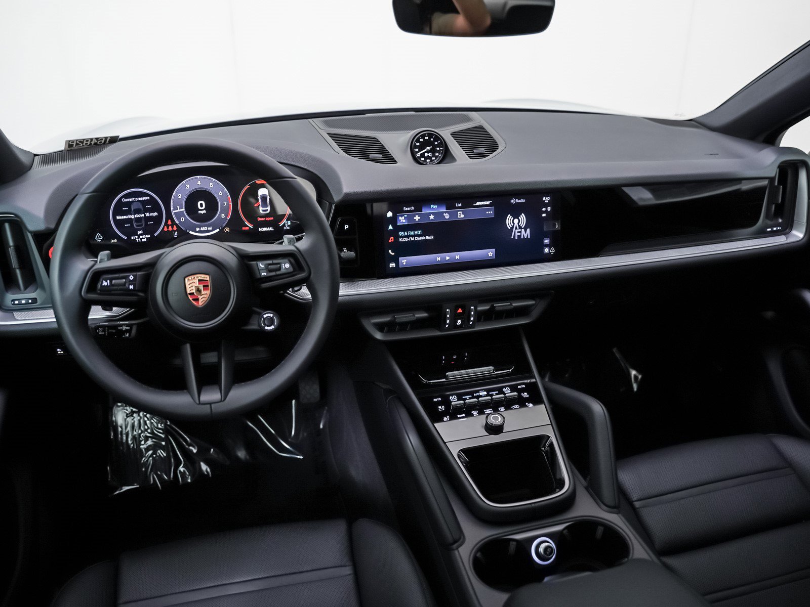 2025 Porsche Cayenne Coupe photo 19