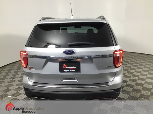 2018 Ford Explorer XLT photo 6