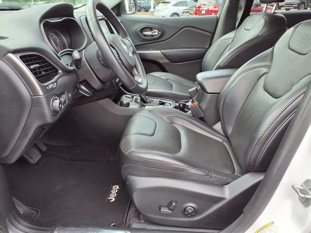 2019 Jeep Cherokee Limited photo 3