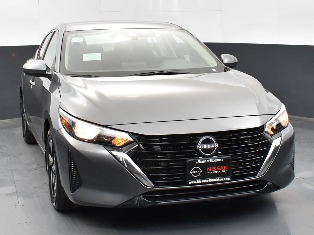 2025 Nissan Sentra SV photo 2