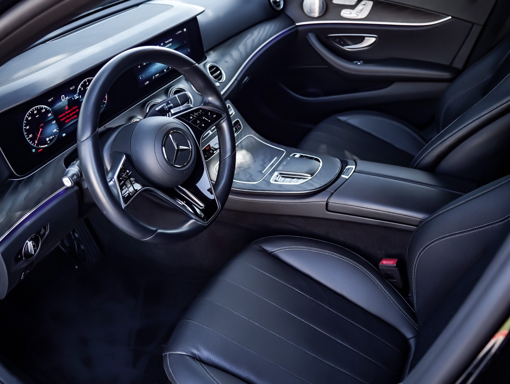 2022 Mercedes Benz E 450 4MATIC Sedan photo 9