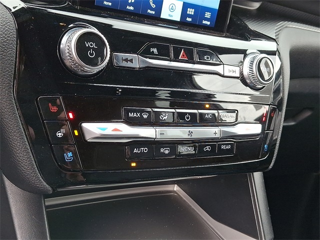 2022 Ford Explorer ST photo 12