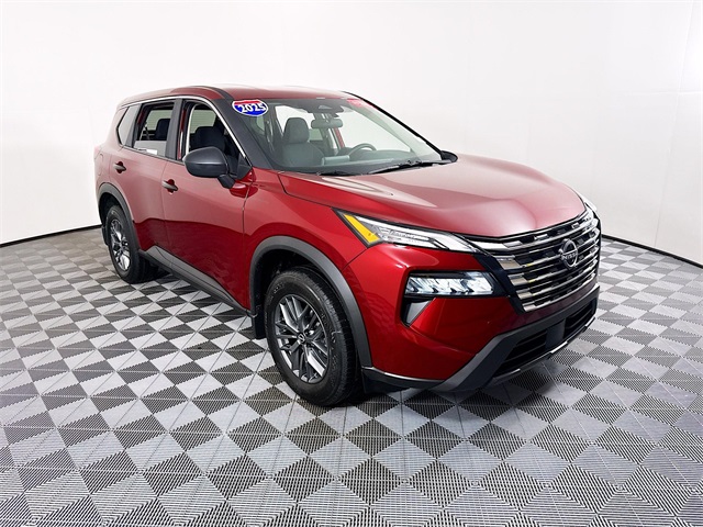 2025 Nissan Rogue S's photo