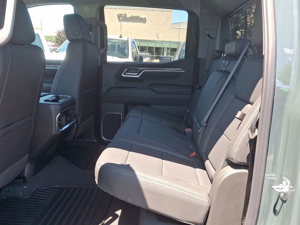 2025 Chevrolet Silverado 1500 LTZ photo 5