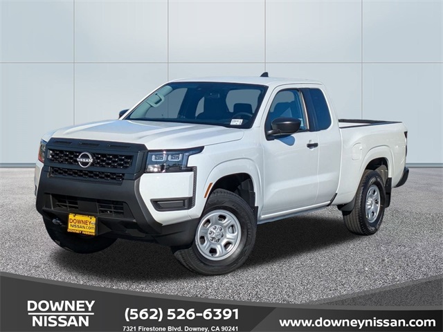 2026 Nissan Frontier S's photo