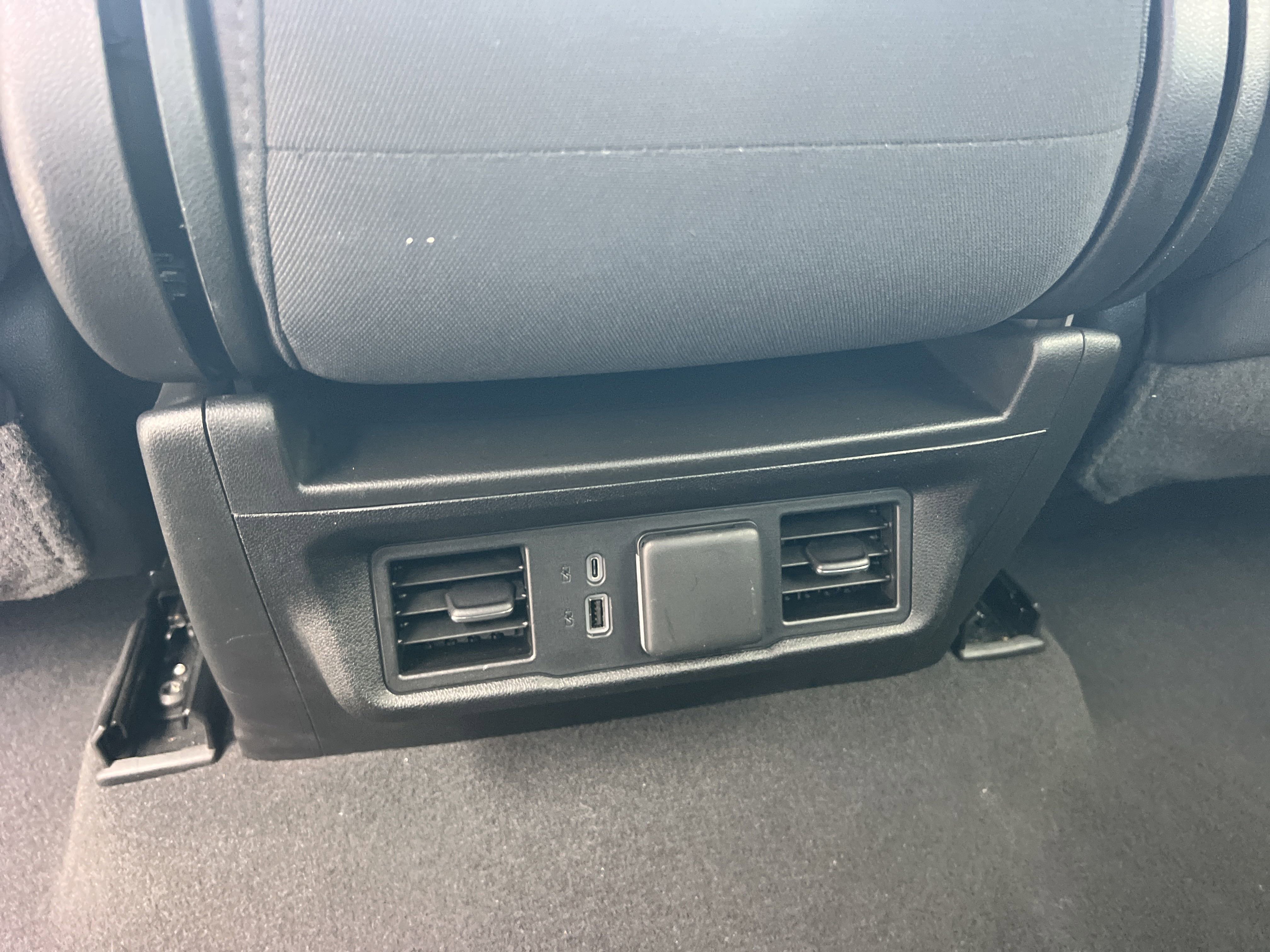 2024 Chevrolet Silverado 1500 LT photo 6
