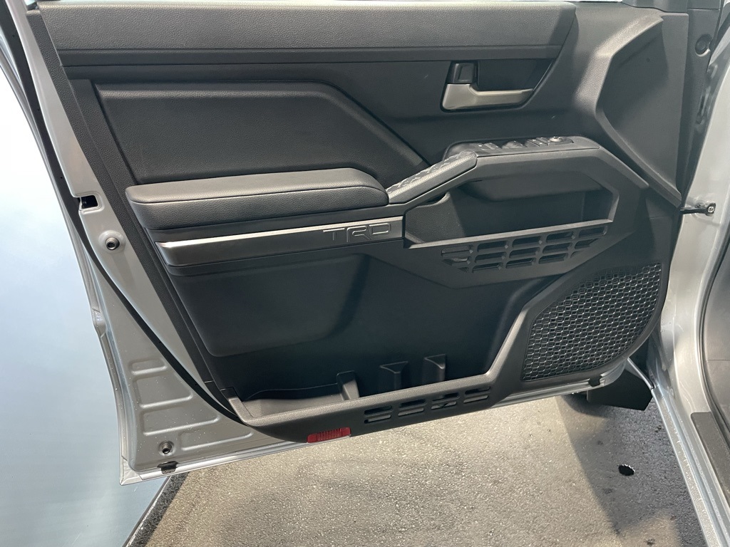 2025 Toyota Tacoma photo 22