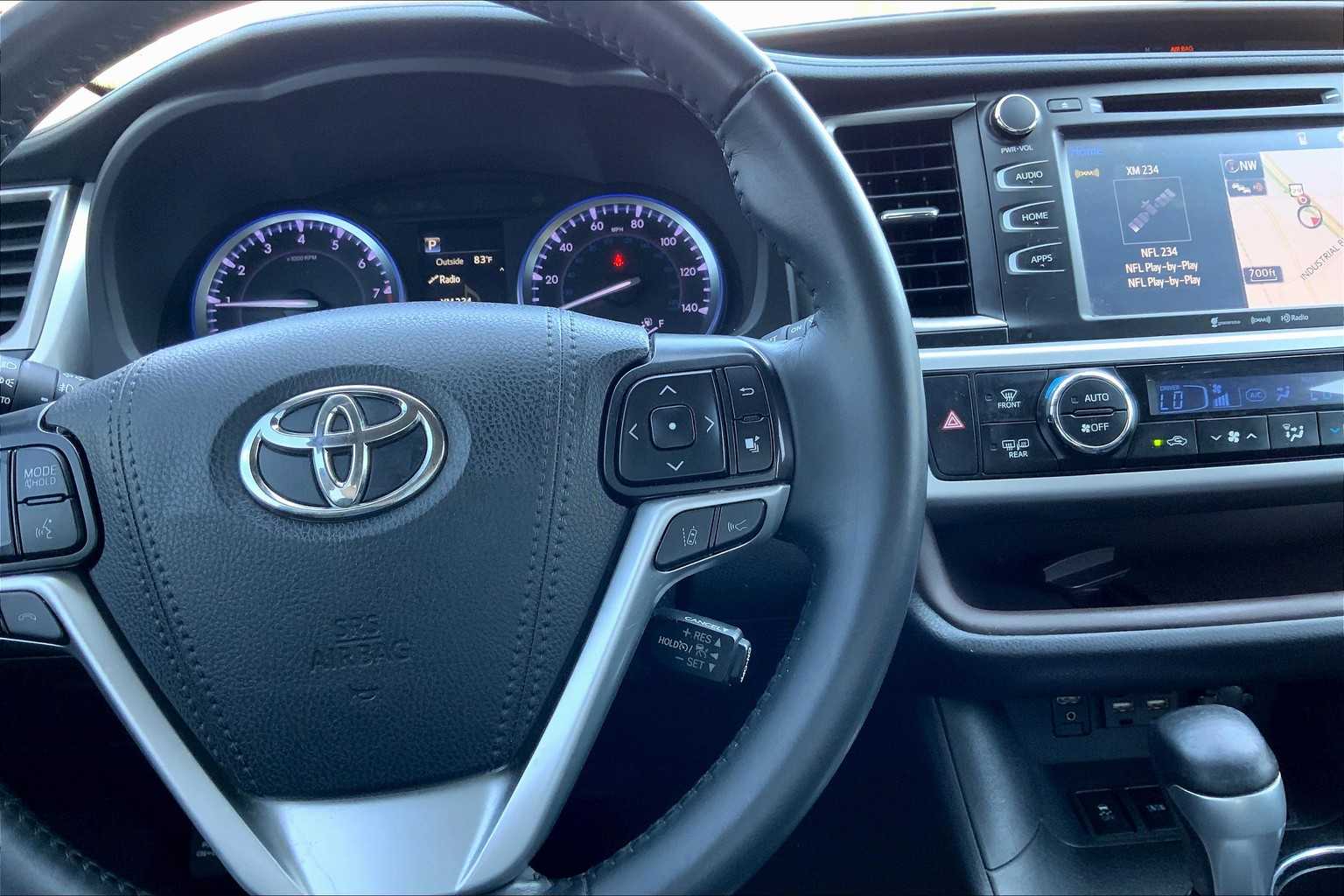 2019 Toyota Highlander XLE photo 19