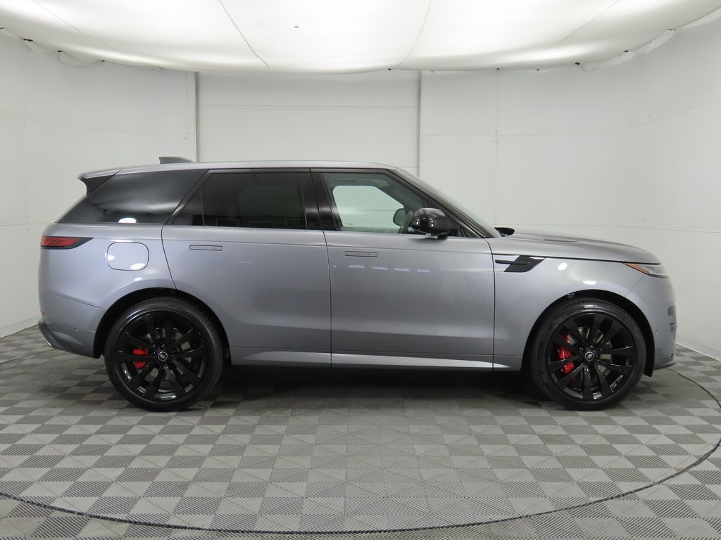 2025 Land Rover Range Rover Sport P530 Dynamic SE photo 4
