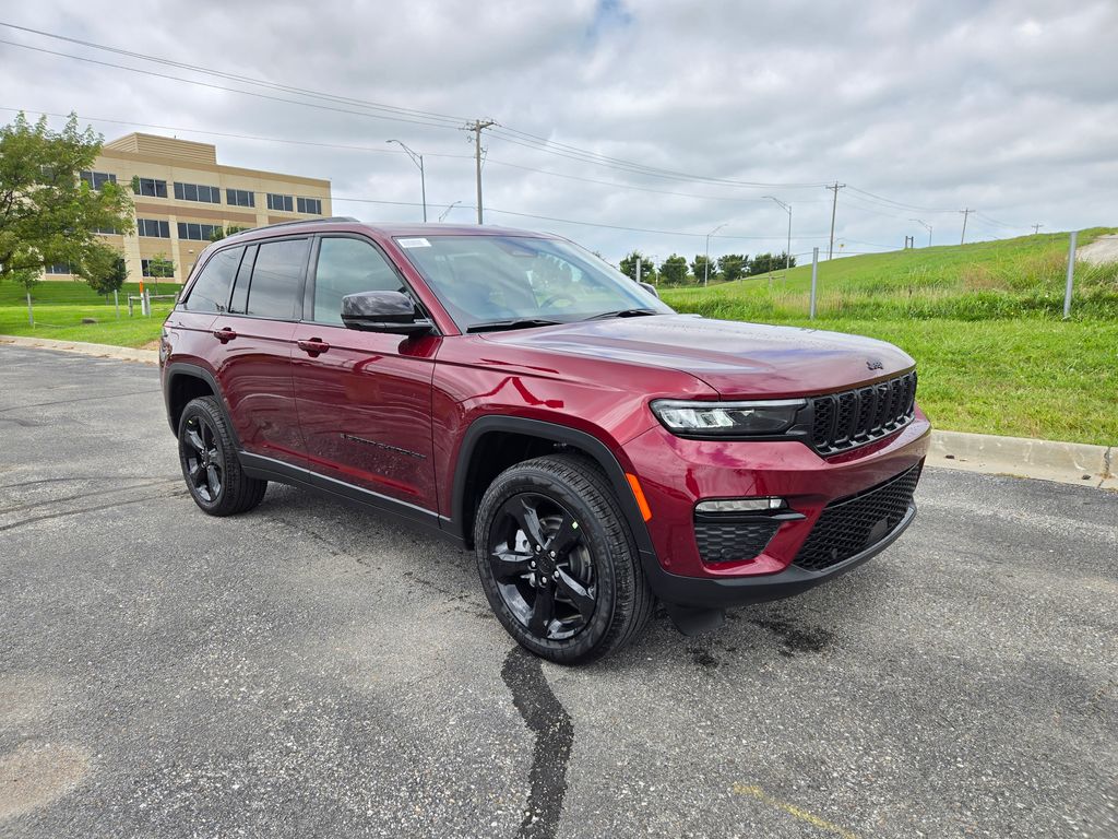 2025 Jeep Grand Cherokee Limited's photo