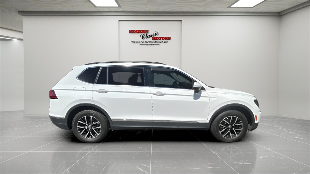 2021 Volkswagen Tiguan R-Line Black SEL photo 7