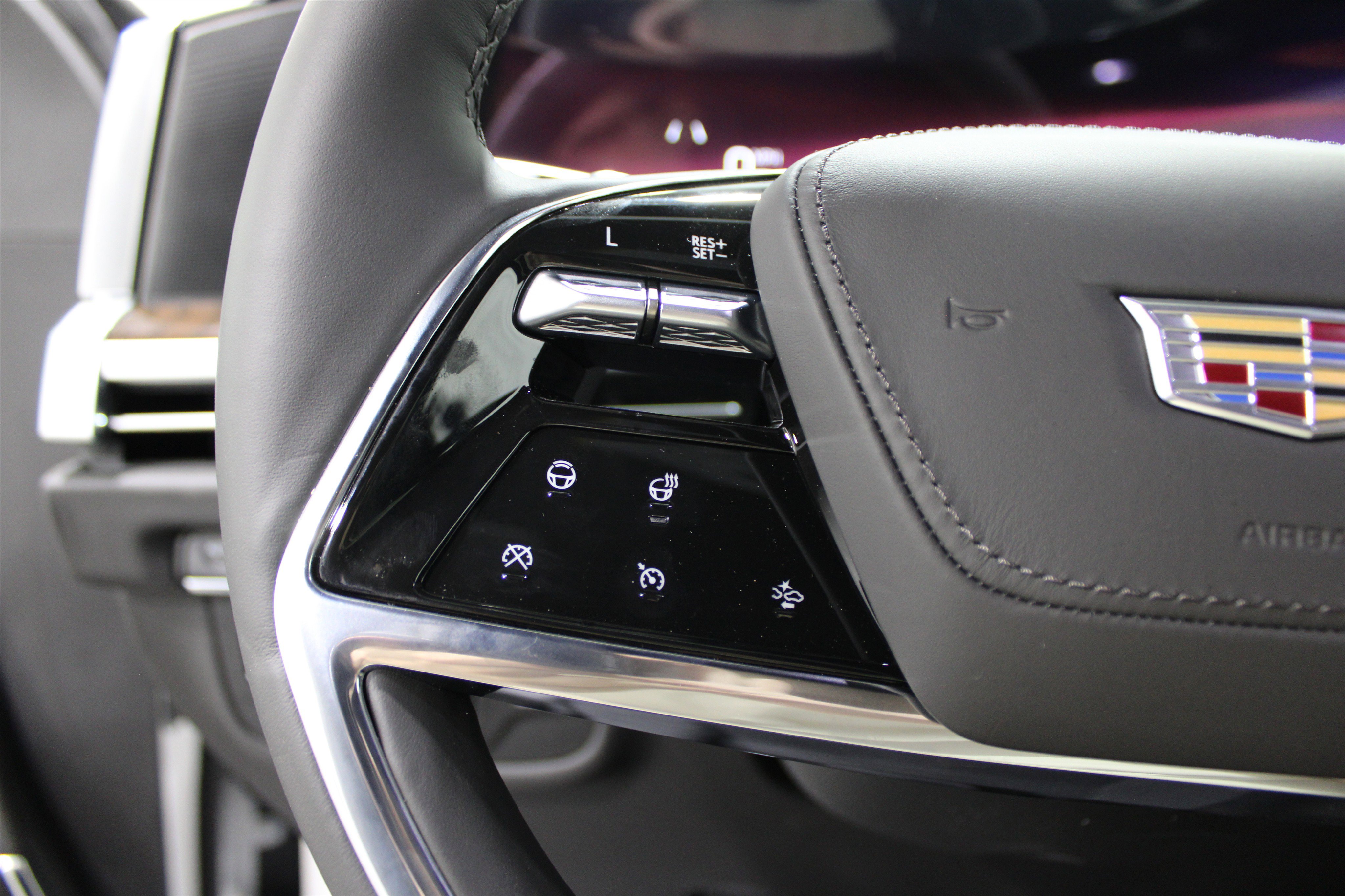 2025 Cadillac Escalade Premium Luxury Platinum photo 7