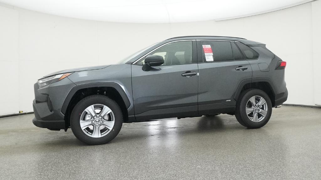 2025 Toyota RAV4 Hybrid LE photo 5