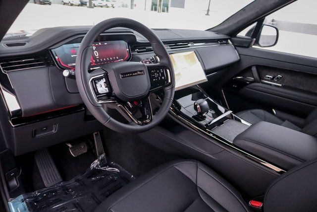 2025 Land Rover Range Rover Sport photo 8