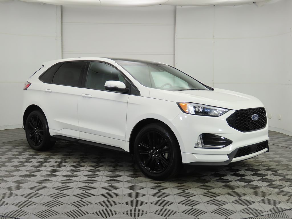 2020 Ford Edge ST photo 3