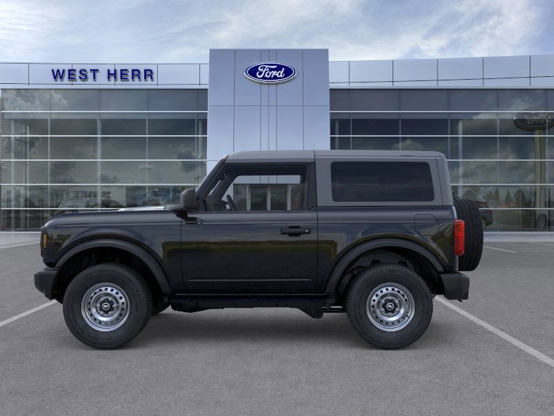 2025 Ford Bronco Base photo 3