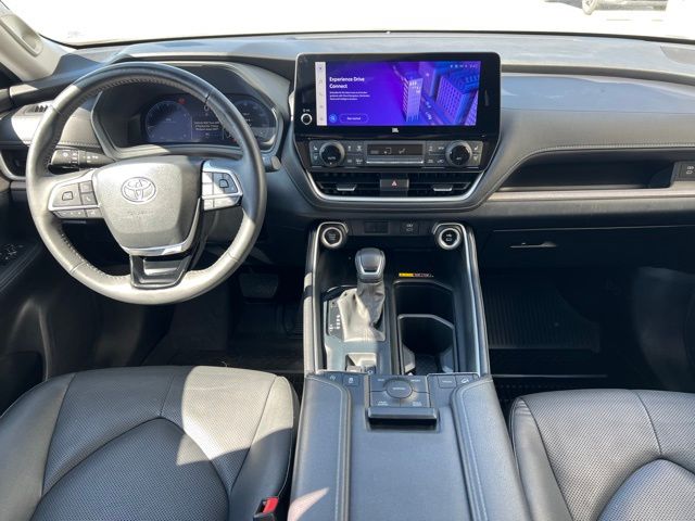 2024 Toyota Grand Highlander XLE photo 4
